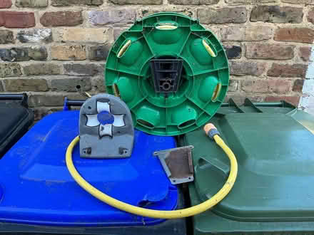 Photo of free Hozelock wall-mounted hose pipe (Beaconsfield HP9) #2