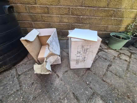 Photo of free White tiles (Baxenden BB5) #3