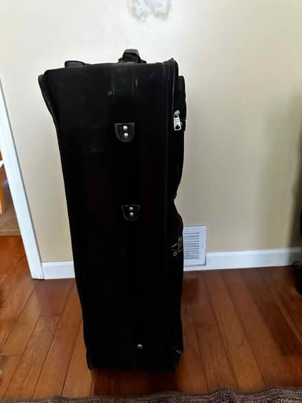 Photo of free American Tourister Luggage (Henrietta) #2