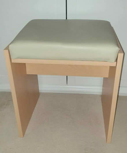 Photo of free Faux leather stool (Leicester LE2) #1