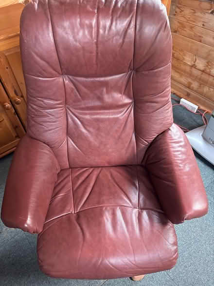 Photo of free Brown leather recliner (Ng22 0qa) #1