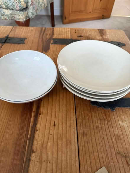 Photo of free Plates and bowls (Filton) #1