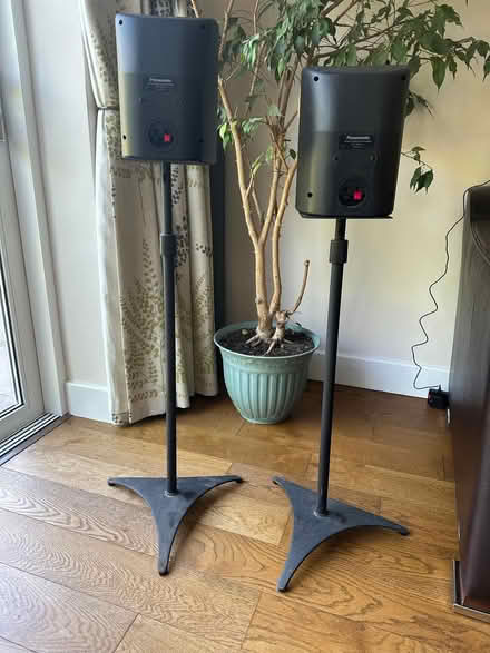 Photo of free Small speakers and floor stands (Solihull) #1