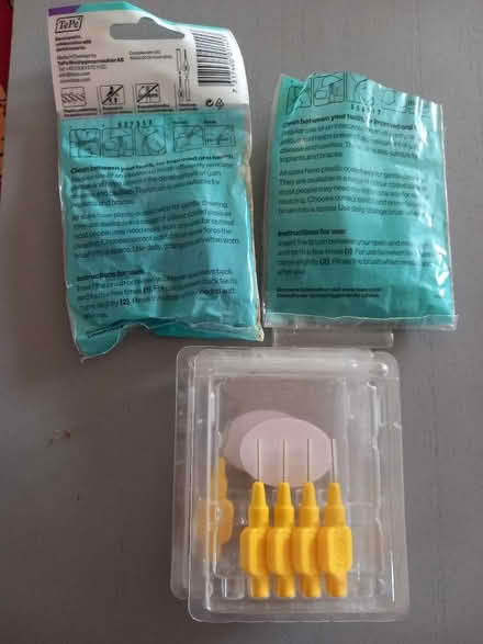 Photo of free New, unused interdental brushes (Northcourt OX14) #2