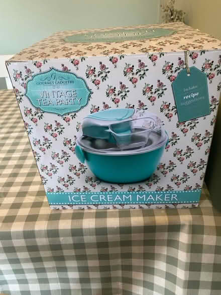 Photo of free ice cream maker (NN7 4NP) #1