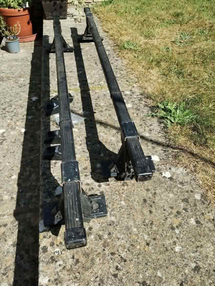 Photo of free Thule square section roof bars (GU14) #1