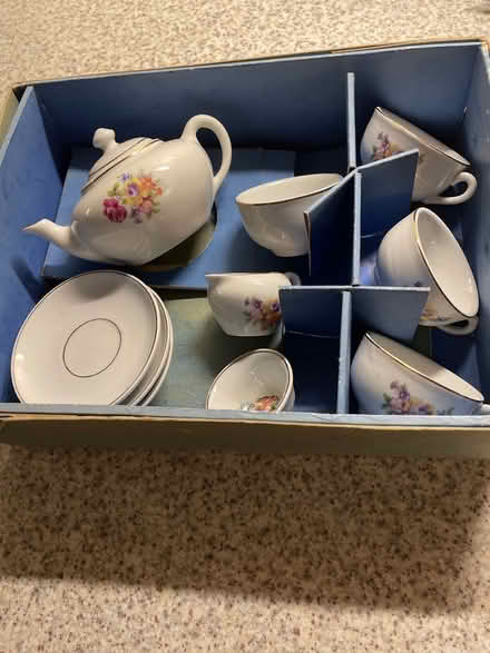Photo of free Child’s tea set (Newbury - RG14) #3