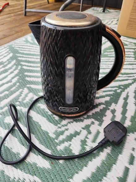 Photo of free kettle (De757) #1