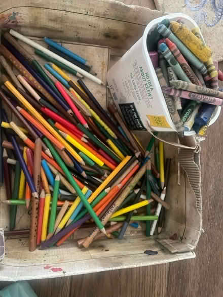 Photo of free Wax crayons & colouring pencils (Pennhill BH14) #1
