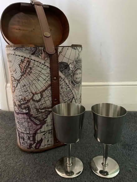Photo of free Wine picnic box with 2 glasses (Woodford green) #1