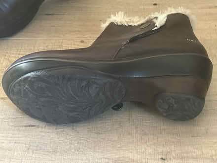 Photo of free Shoes size 8.5 (Los Gatos) #3