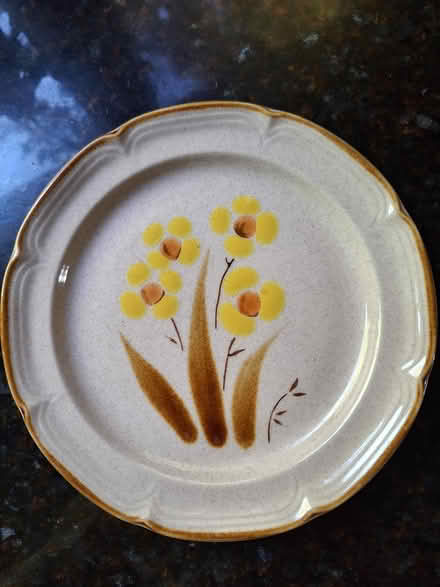 Photo of free Dishes and glasses (Lexington near Wilson Farms) #4