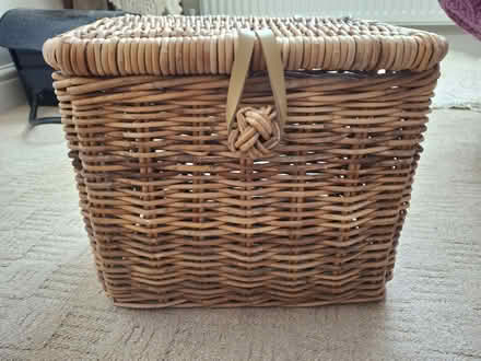 Photo of free Wicker Basket with lid (Murrow) #4