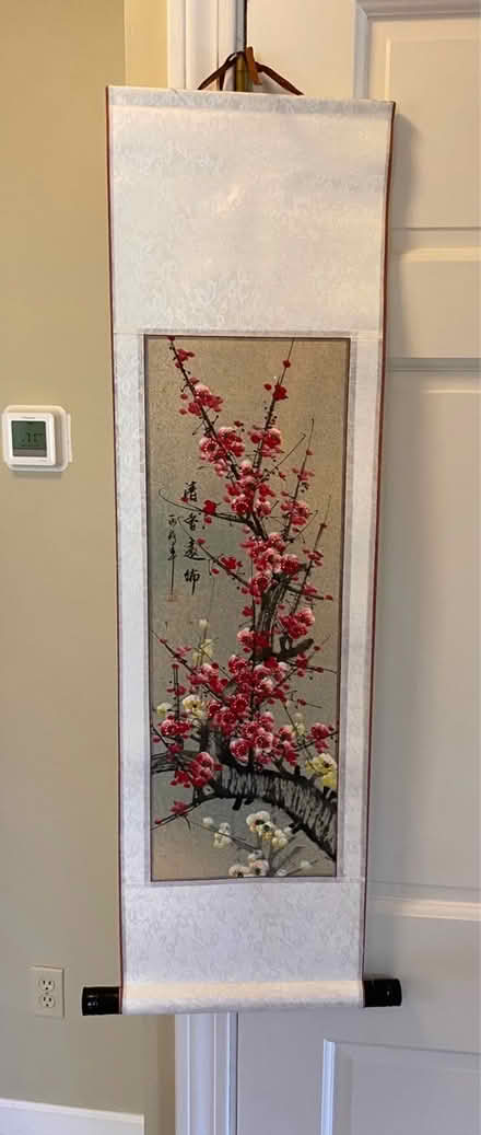 Photo of free Chinese wall hanginG (Nr Fresh Pond & Mt Auburn Cem.) #2