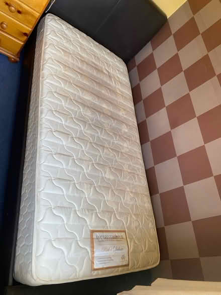 Photo of free Single Bed with mattress (Thornton Heath CR7) #2