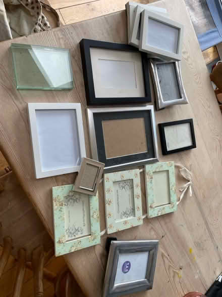 Photo of free Mixed bag of picture frames (Stoneleigh KT17) #1
