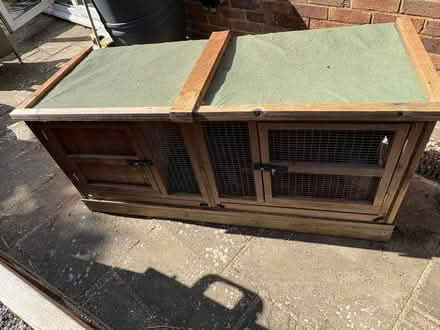 Photo of free Guinea pig/rabbit hutch (Tunbridge Wells) #3