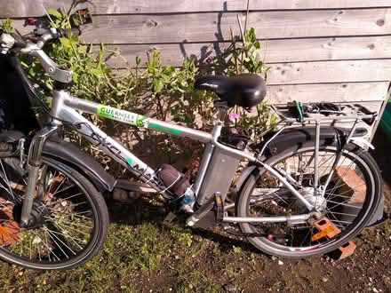 Photo of free Battery charger, for e-bike (Southsea PO5) #4