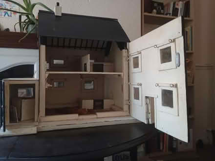 Photo of free Wooden dolls house (Abbey Hey M18) #3