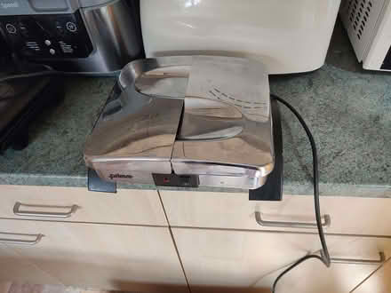 Photo of free Plate Warmer (Egham TW20) #1