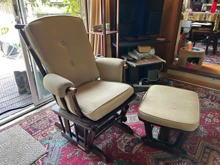 Photo of free glider chair and ottoman (Woodacre Flats) #1