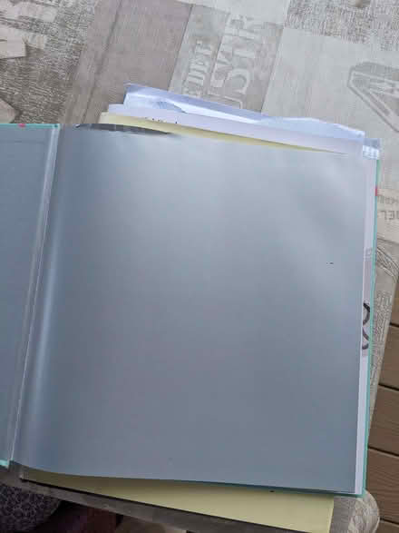 Photo of free Book Queen Elizabeth A platinum Jubilee Celebration (Woosehill RG41) #4