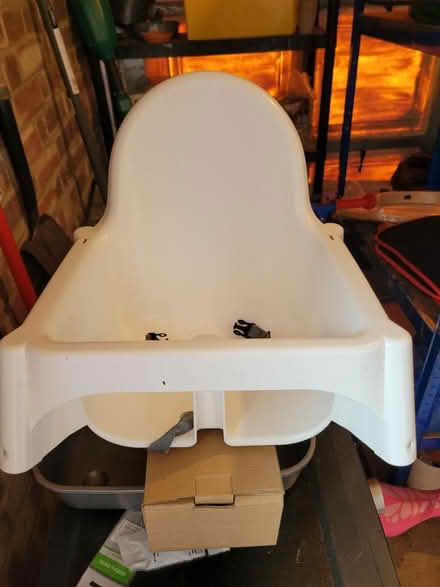 Photo of free Kids highchair (Linslade, LU7) #1
