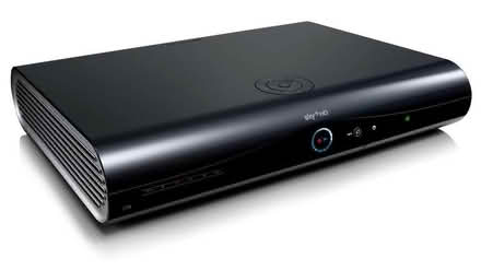 Photo of SKY+ HD Box with remote (Erith DA17) #4