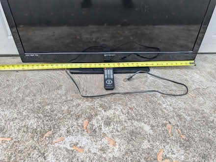 Photo of free 39" LCD TV Emerson LC391EM3 (40 Sheep Hill Rd, Fleetwood) #2