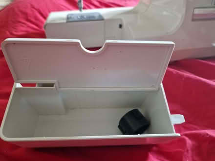 Photo of free Silver 2002 Sewing Machine. (Madley Park OX28) #2