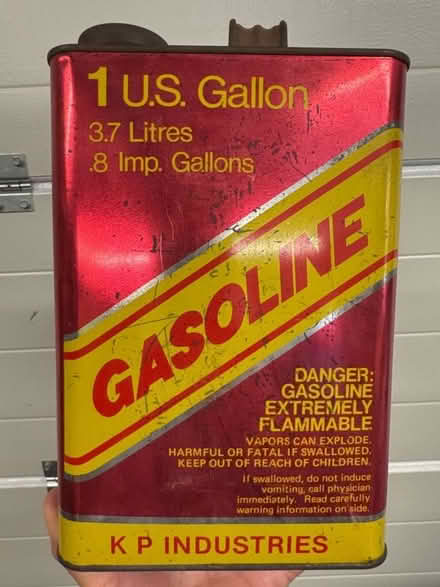 Photo of free Petrol can (Oxshott KT22) #1