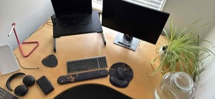 Photo of free Corner desk (CF24 2TG) #2