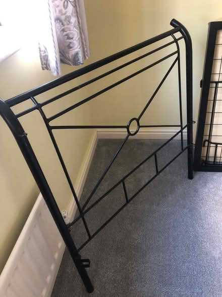 Photo of free Day bed/ settee (Admaston telford) #3