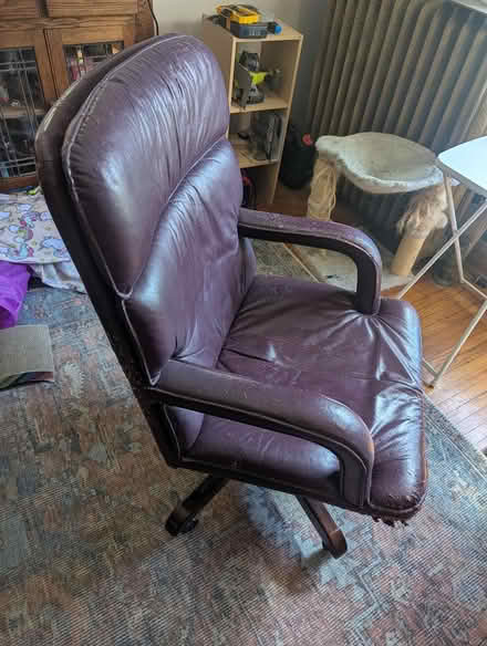 Photo of free Office chair, OWE, Toledo (Old West End, Toledo, OH) #3