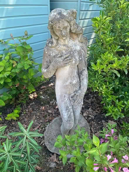Photo of free Garden statue and bird bath (Cooden Beech) #1