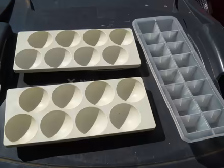 Photo of free 2 x white plastic fridge egg racks + 1 ice cube tray (Kempsey WR5) #1