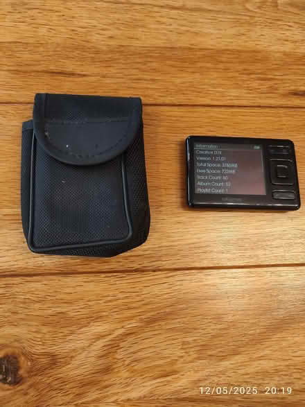 Photo of free Creative Zen MP3 player (Chesham HP5) #3