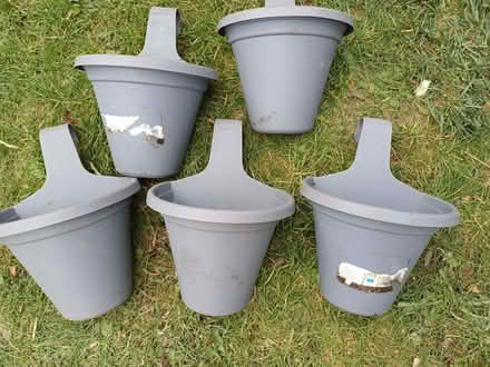 Photo of free Hanging pots (Cainscross GL5) #2