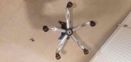 Photo of free Heavy duty office chair base&wheels (OX1 South Oxford) #3