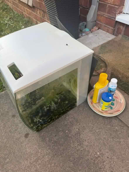 Photo of free Fish tank with lights (GL3) #1