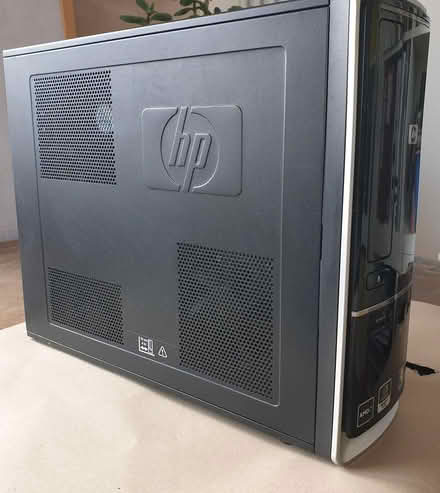Photo of free PC hewlett packard S5000 tower ONLY (seaton EX12) #1