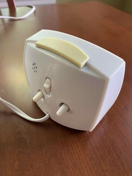 Photo of free Alarm clock (Nr Fresh Pond & Mt Auburn Cem.) #3
