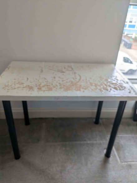 Photo of free table (Chipping Barnet EN5) #1