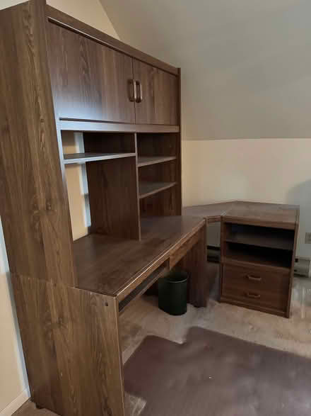Photo of free Large corner desk with storage (19711) #1