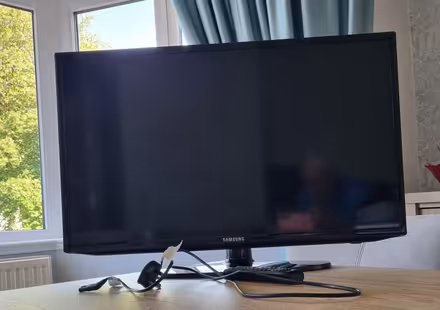 Photo of free samsung 32 inch tv (Longley S5) #1