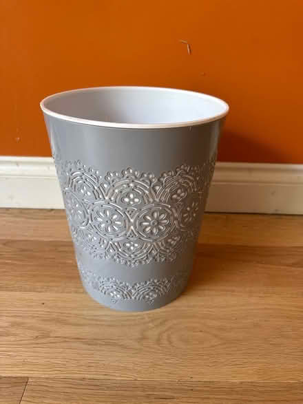 Photo of free Floor bin (Bromham MK43) #1