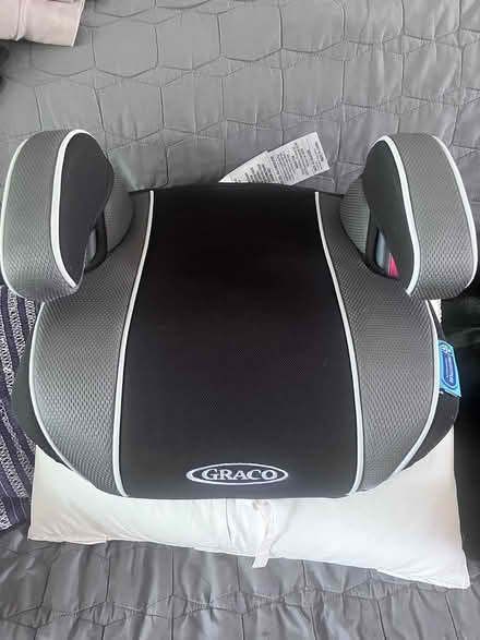 Photo of free Graco Booster Seat (Fairlawn/Anacostia) #1