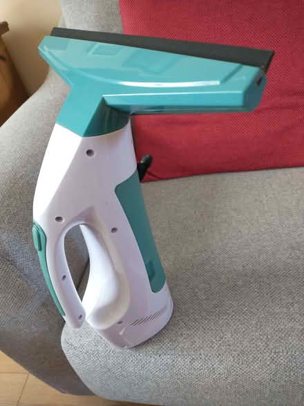 Photo of Window vac (Presteigne LD8) #1