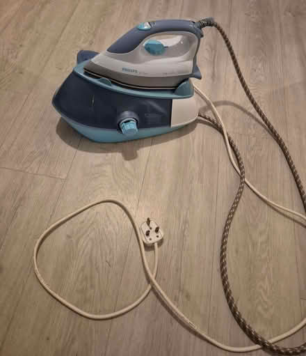 Photo of free Philips GC7320 Steam Generator Iron Needs Cleaning (CT7) #3