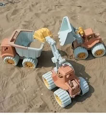 Photo of Sand diggers (Little Bourton OX17) #1